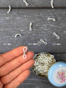 قلاب بند عینک_سفید