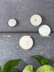 قاب کش مو (پوکه ی دکمه)