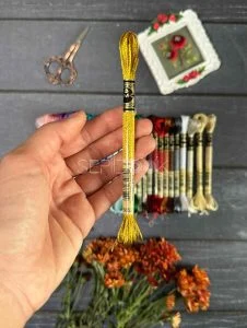 نخ متالیک کد E3852