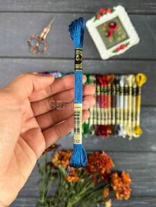 نخ متالیک کد E825