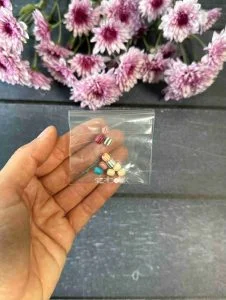 مهره های تزیینی رنگی کد 261