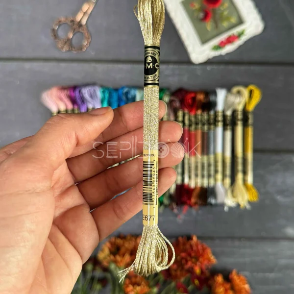 نخ متالیک کد E677