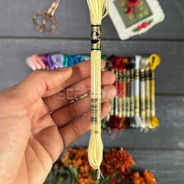 نخ متالیک کد E746